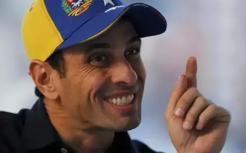 Capriles retira su candidatura para primarias en Venezuela