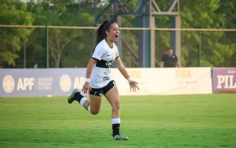 Olimpia aplasta a Cerro Porte�o y pone un pie en la final