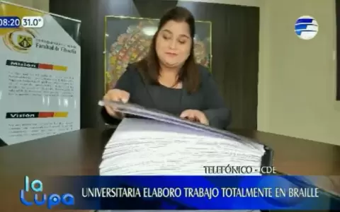 �Hist�rico y admirable! Universitaria presenta su tesis en lenguaje braille