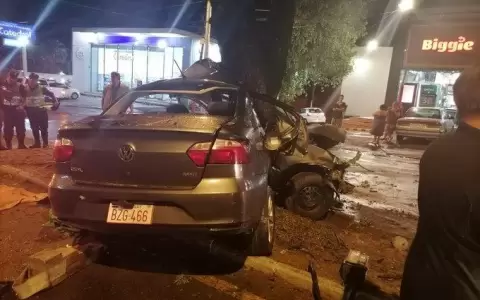 Accidente de tr�nsito dej� dos personas fallecidas en Asunci�n