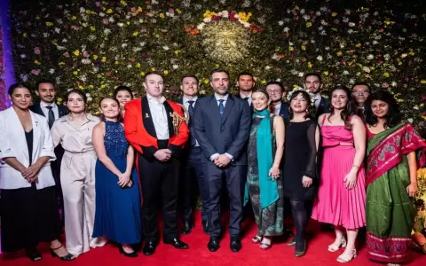 La Embajada Brit�nica en Asunci�n celebr� por primera vez el cumplea�os del rey Carlos III