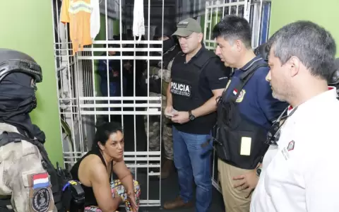 Fuerte cruce se dio entre Carmen Villalba y las autoridades que allanaron su celda