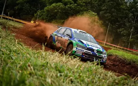 Augusto Bestard y Jos� D�az son los ganadores del Rally de Caaguaz�