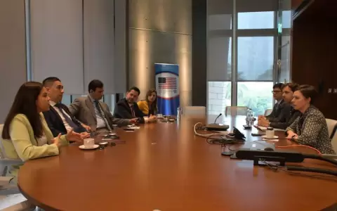 Reuni�n con emisario de EE. UU.: "Paraguay necesita una justicia independiente y �rganos s�lidos", dice senadora