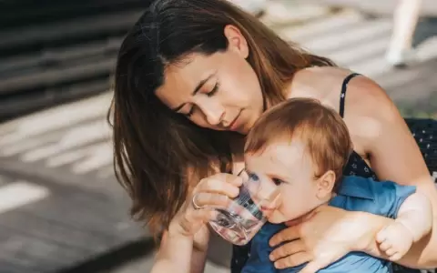 Salud pide cuidar a ni�os y personas mayores ante calor extremo
