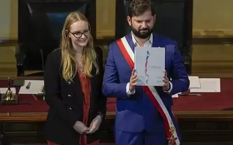 Boric convoca un plebiscito para la nueva propuesta de Constituci�n conservadora en Chile