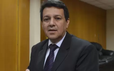 Suspender carreras de Medicina no ser�a la soluci�n, dice exministro y pide fortalecer controles