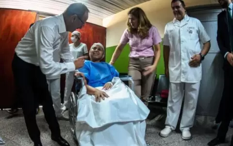 Defensa y Salud P�blica realizan en conjunto m�s de 100 cirug�as