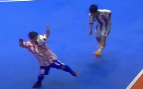Esc�ndalo: Los Karape se retiraron de la final del Mundial de Talla Baja