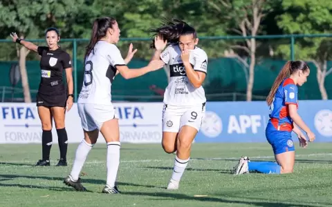 Olimpia golea otra vez a Cerro Porte�o y espera en la final