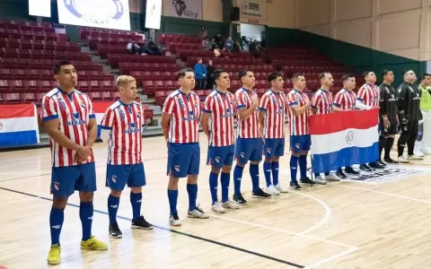 Paraguay aplasta a Estados Unidos y se mete en cuartos de final