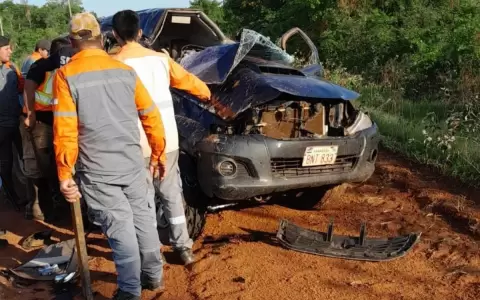 Grave accidente de tr�nsito deja heridos a funcionarios de Senad y Fiscal�a