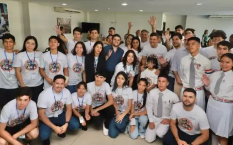Pe�a con organizaciones estudiantiles: �Dejar�n una marca a futuras generaciones�