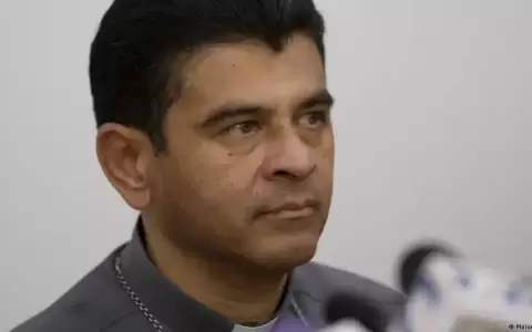 Obispo de Nicaragua pasa su primer cumplea�os en prisi�n
