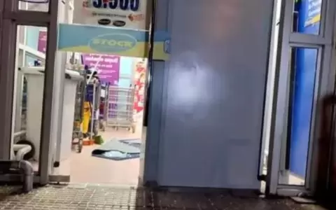 Intentaron robar caja fuerte de un supermercado