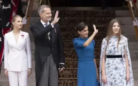 Esc�ndalo real: piden pruebas de ADN a las princesas Leonor y Sof�a, hijas de Letizia y Felipe VI