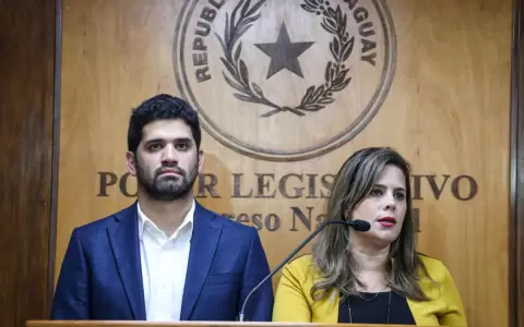 Legisladores buscan sancionar prebendarismo del funcionariado