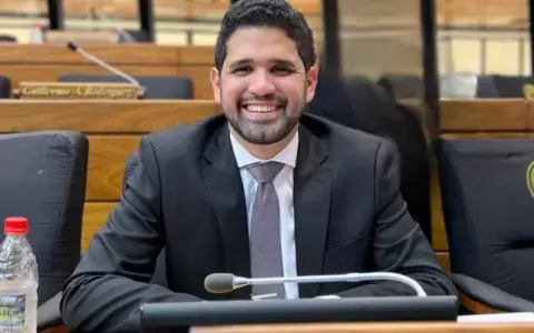 Diputado pide mirada estudiantil y no "mercantil" al Cones