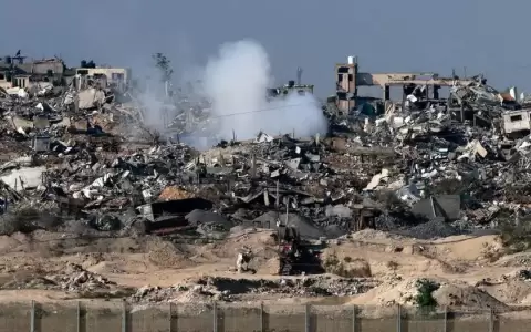 Israel ataca m�s de cien objetivos de Ham�s en Gaza