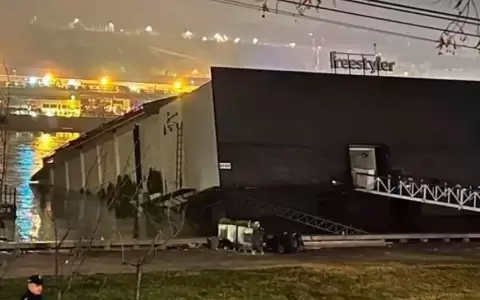Se hundi� un barco discoteca en Belgrado con m�s de 100 personas a bordo