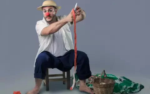 �ltimas funciones de "Bajo la naranja" en el Centro Cultural Kuarahy