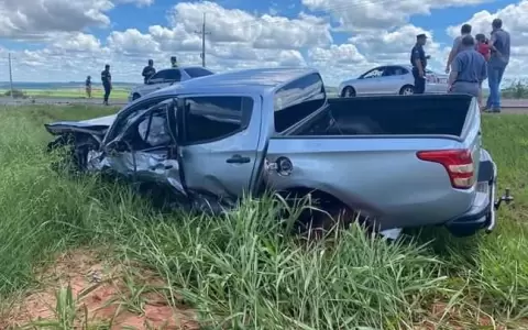C�mara de seguridad vehicular capt� un fatal choque frontal sobre la ruta PY13