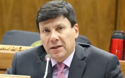 Reacciones pol�ticas ante el fallecimiento del diputado por Itap�a, Walter Harms