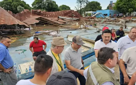 Tragedia en Caaguaz�: ni�o pierde la vida tras desplome de tinglado durante fuerte temporal