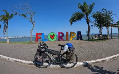 "Ah�ta aju": pedalear hasta Floripa, reencontrarme con amigos, trabajar y disfrutar de las playas