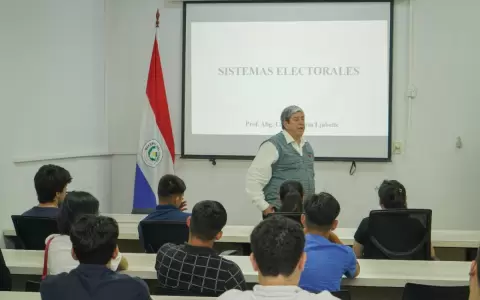 TSJE capacita sobre sistemas electorales a alumnos de pasant�as educativas laborales