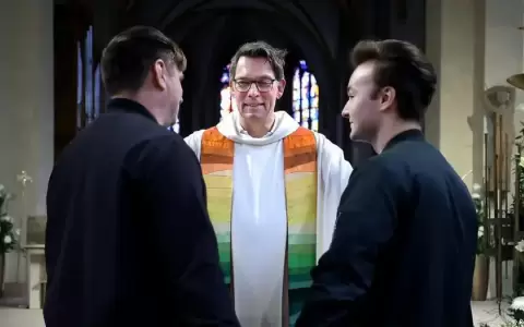 La bendici�n vaticana de parejas homosexuales: una sensaci�n