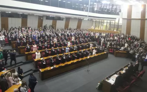 Se renov� el Congreso Nacional: con muchos rostros nuevos, pero muy pocos cambios