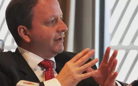 Ministro desmiente relaci�n entre FMI y Ley de Superintendencia