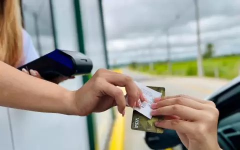 Desde hoy, en 4 puestos de peaje ya se puede pagar con QR y tarjetas