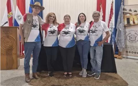 Gala de la literatura paraguaya en la Manzana de la Rivera