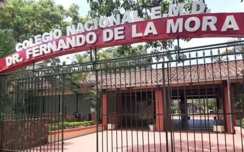 Mejor egresado del Fernando de la Mora: �qu� dijo en su cr�tico discurso?