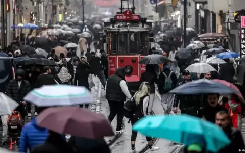 Unos 200.000 polic�as vigilar�n Nochevieja en Turqu�a
