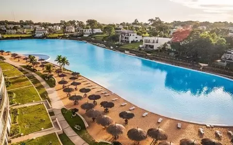 Aqua Village: Concurso de esculturas �Jos� Luis Ardissone Ferreiro�