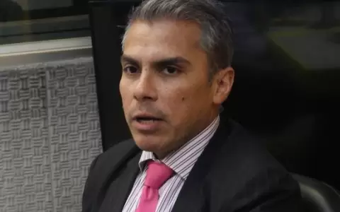Eduardo Gonz�lez.