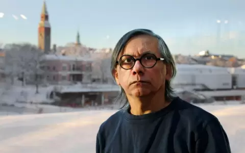 Anuncio Mart� presentar� en Asunci�n su libro y un documental sobre su vida