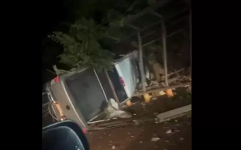 Conductor se salv� "de milagro" tras aparatoso accidente en el camino a Encarnaci�n