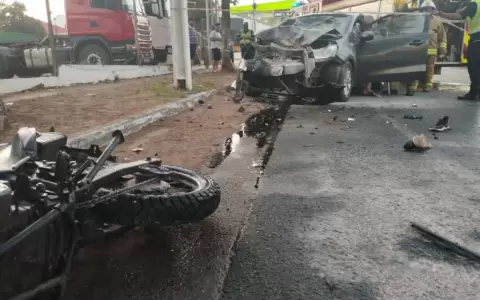 Motociclista muere en �emby tras chocar frontalmente contra un autom�vil