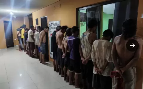 Ante ola de inseguridad, polic�as realizan controles estrictos en el microcentro
