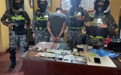 Detienen a un hombre con varios gramos de drogas, efectivo y celulares en su poder