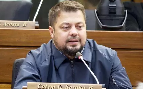 Soroka: "Jam�s vi que un funcionario del Congreso gane m�s que un congresista"