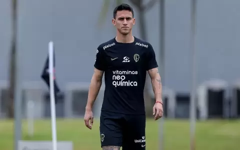 Mat�as Rojas y Corinthians liman asperezas