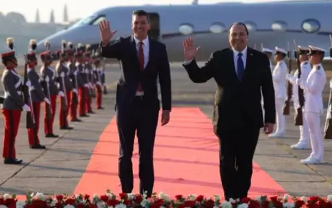 Pe�a desarrolla agenda en Guatemala