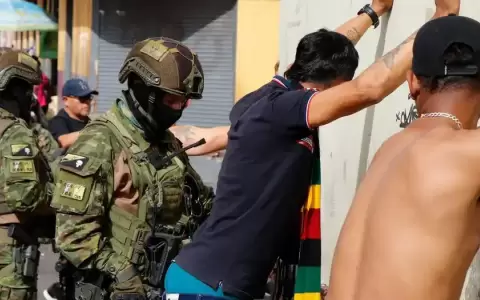 Estados Unidos enviar� altos cargos militares a Ecuador