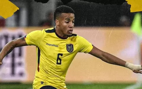Pe�arol presenta a Byron Castillo mediante un picante posteo