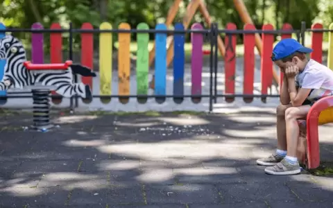 �C�mo marca la vida de un ni�o que su padre o madre sea negligente emocional?